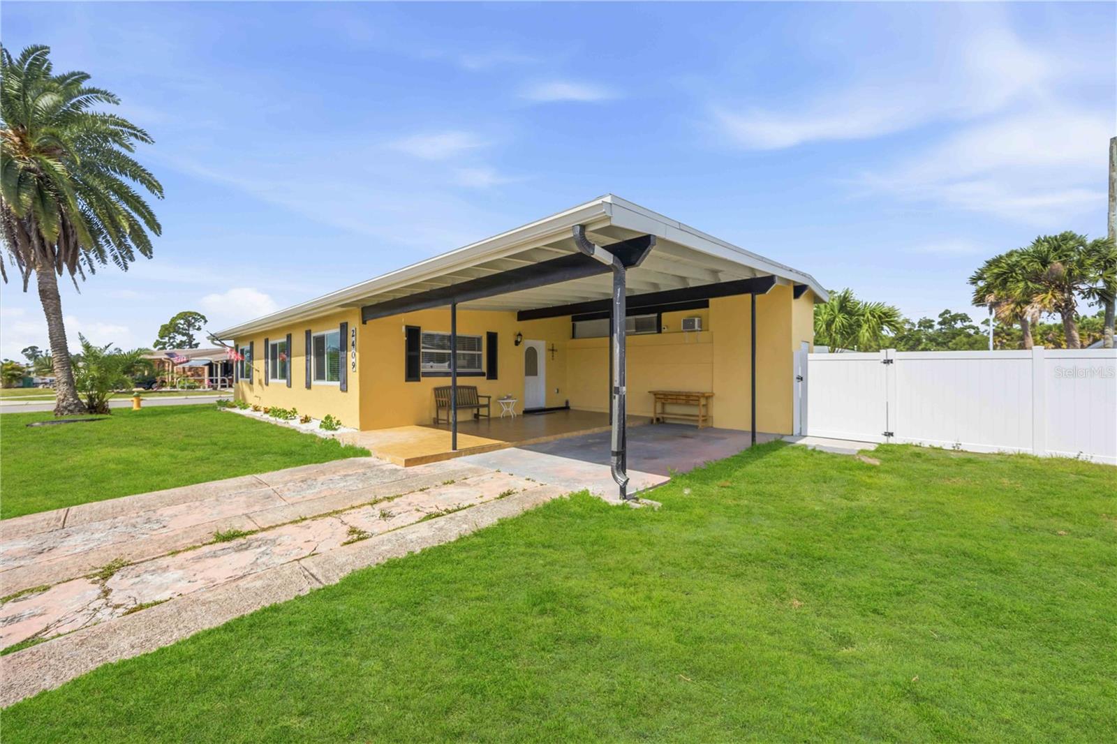 2409 Ednor St Property Photo 4