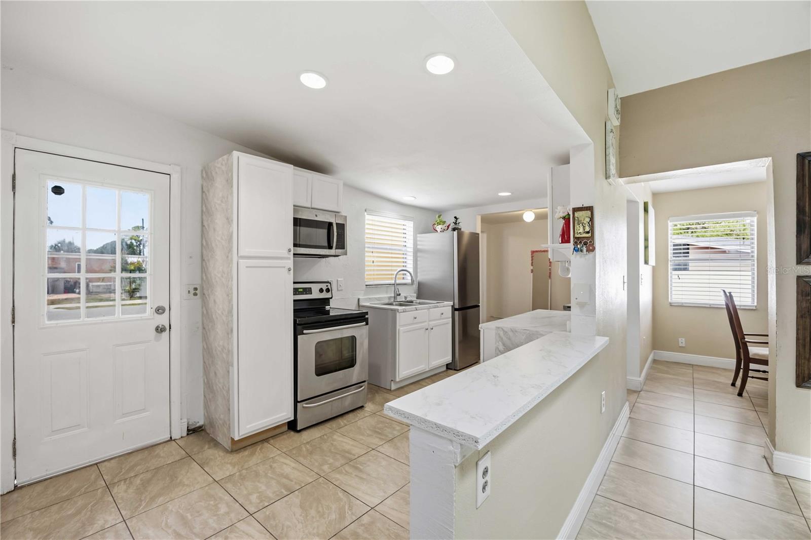 2409 Ednor St Property Photo 8