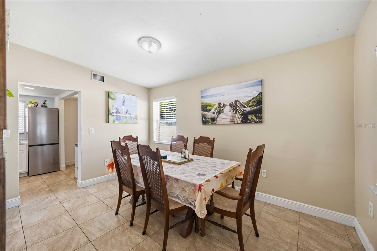 2409 Ednor St Property Photo 10