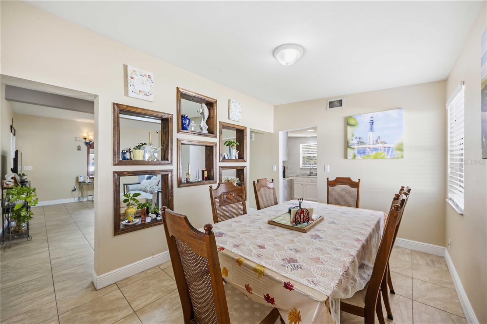 2409 Ednor St Property Photo 11