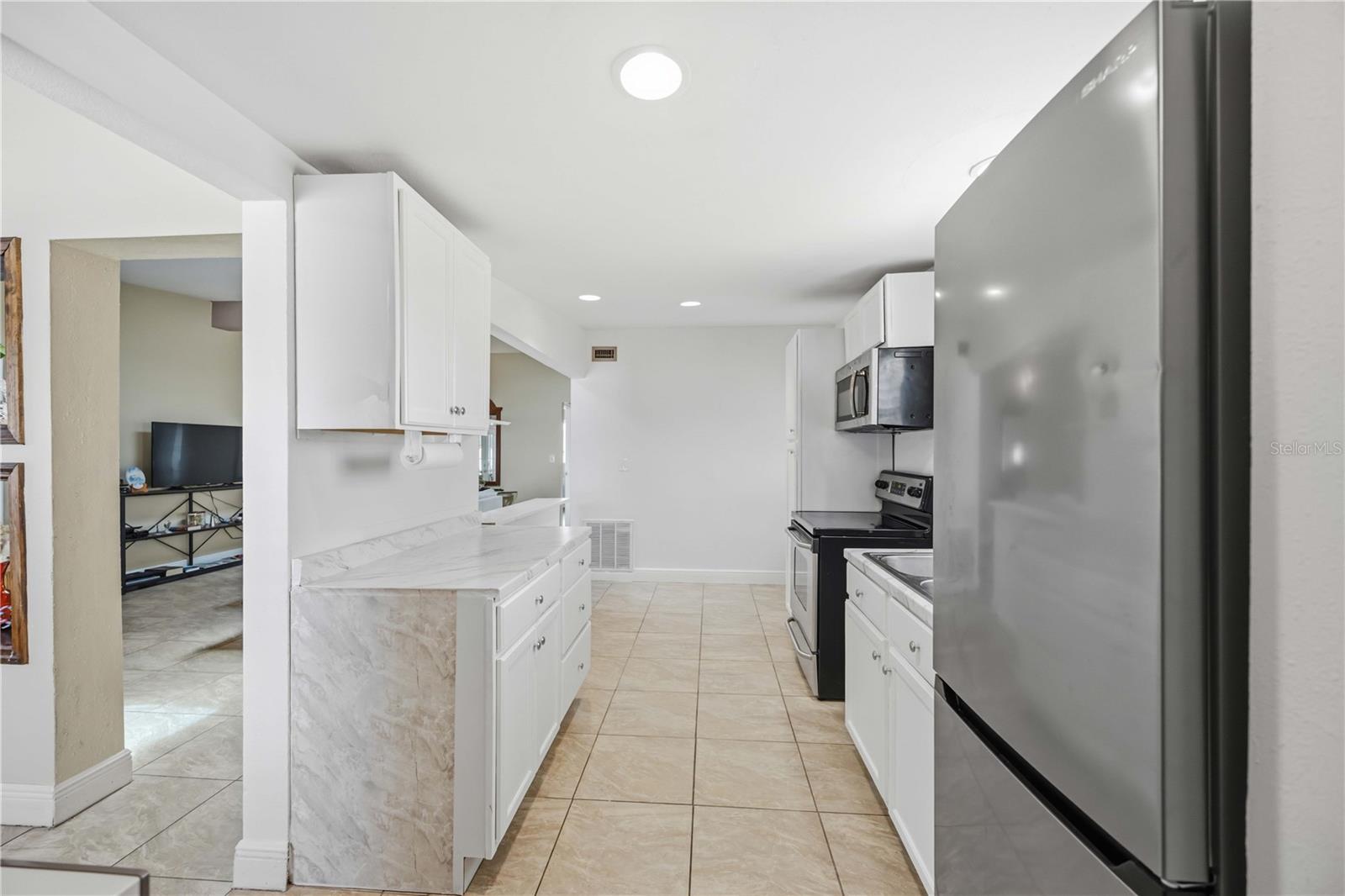 2409 Ednor St Property Photo 15