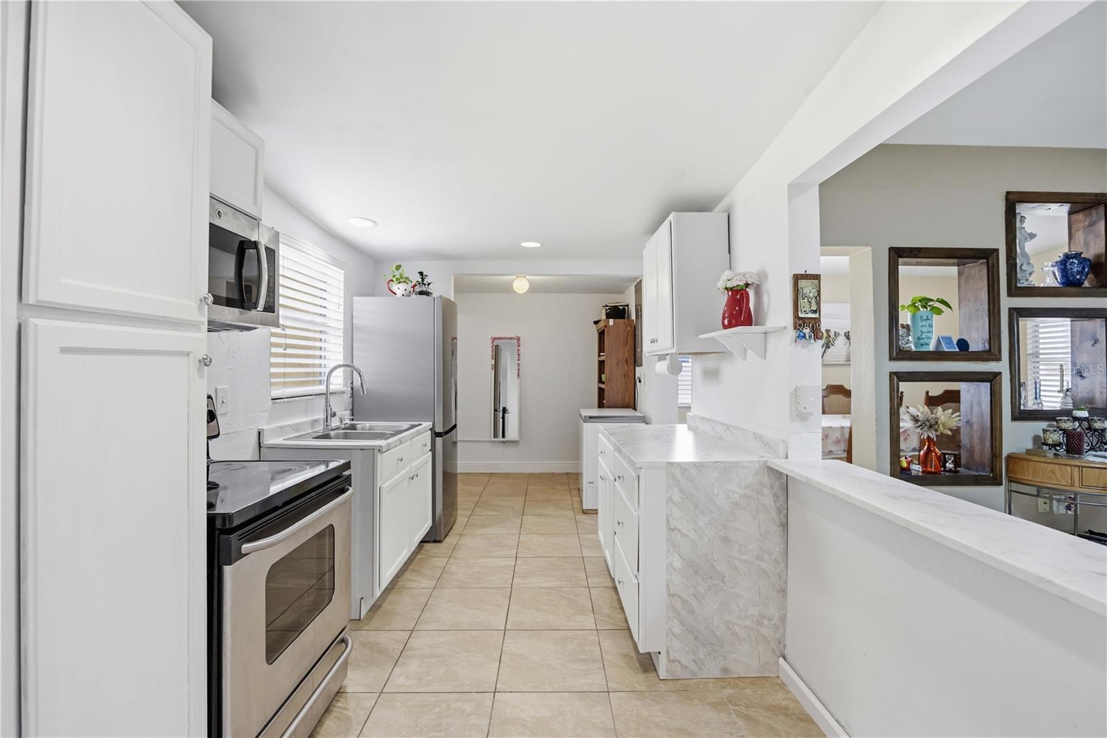 2409 Ednor St Property Photo 16
