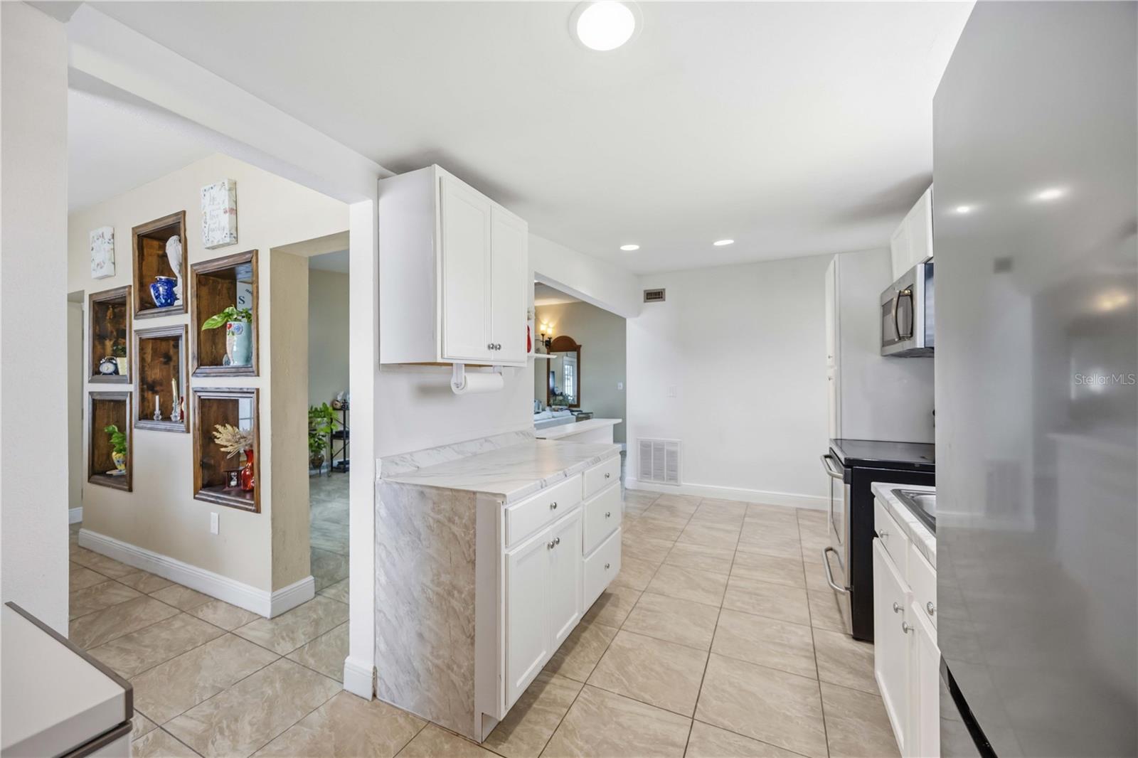 2409 Ednor St Property Photo 17
