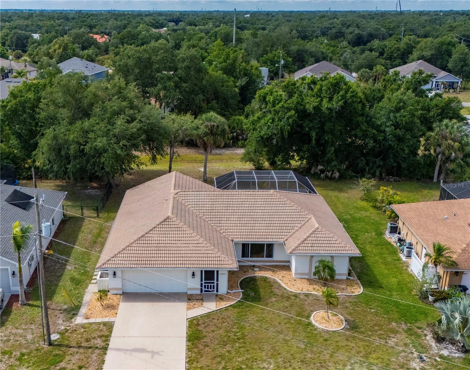 27055 Chile Dr Property Photo 1