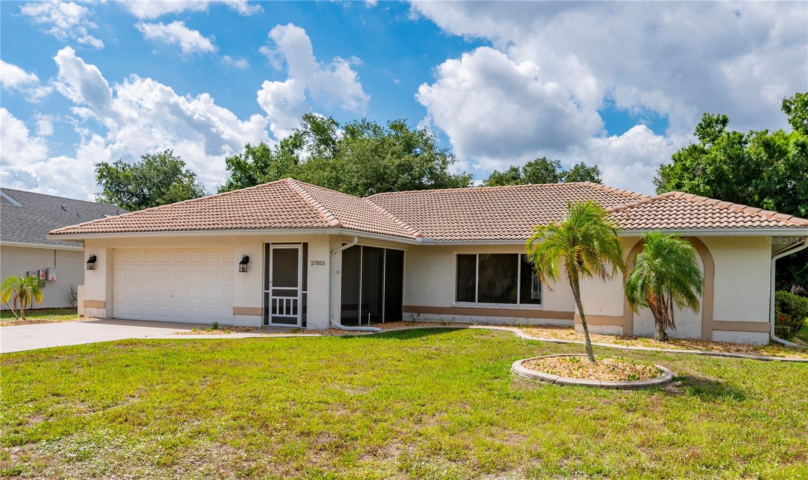27055 Chile Dr Property Photo 3