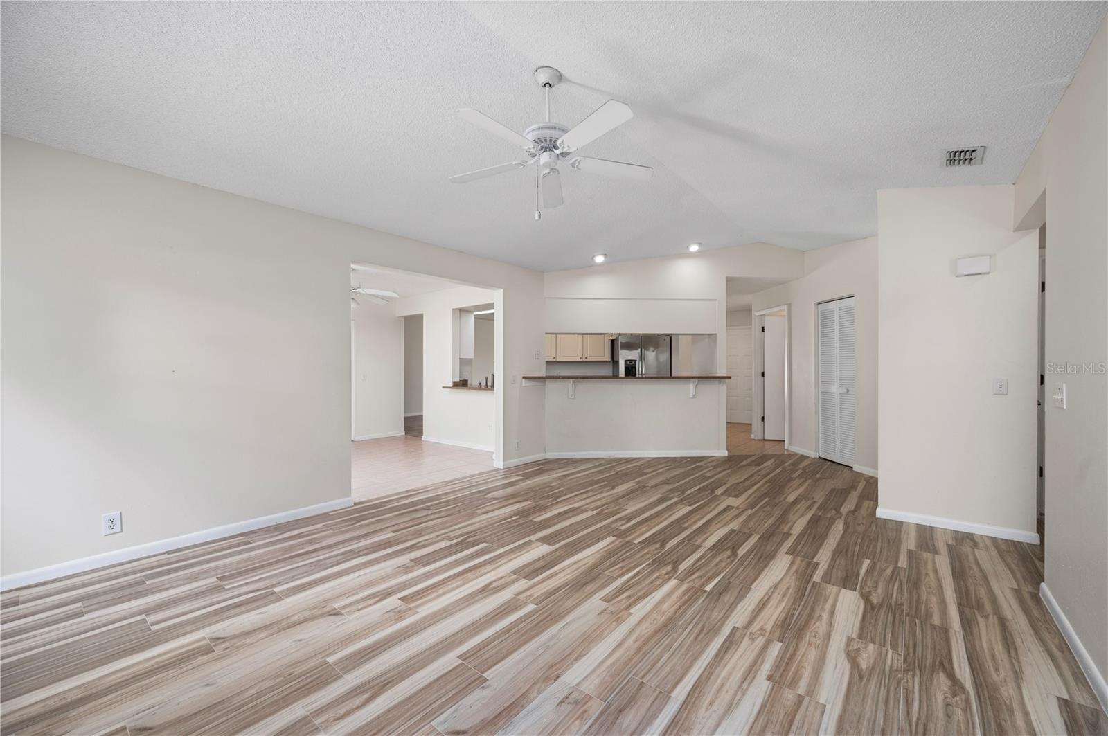 27055 Chile Dr Property Photo 7