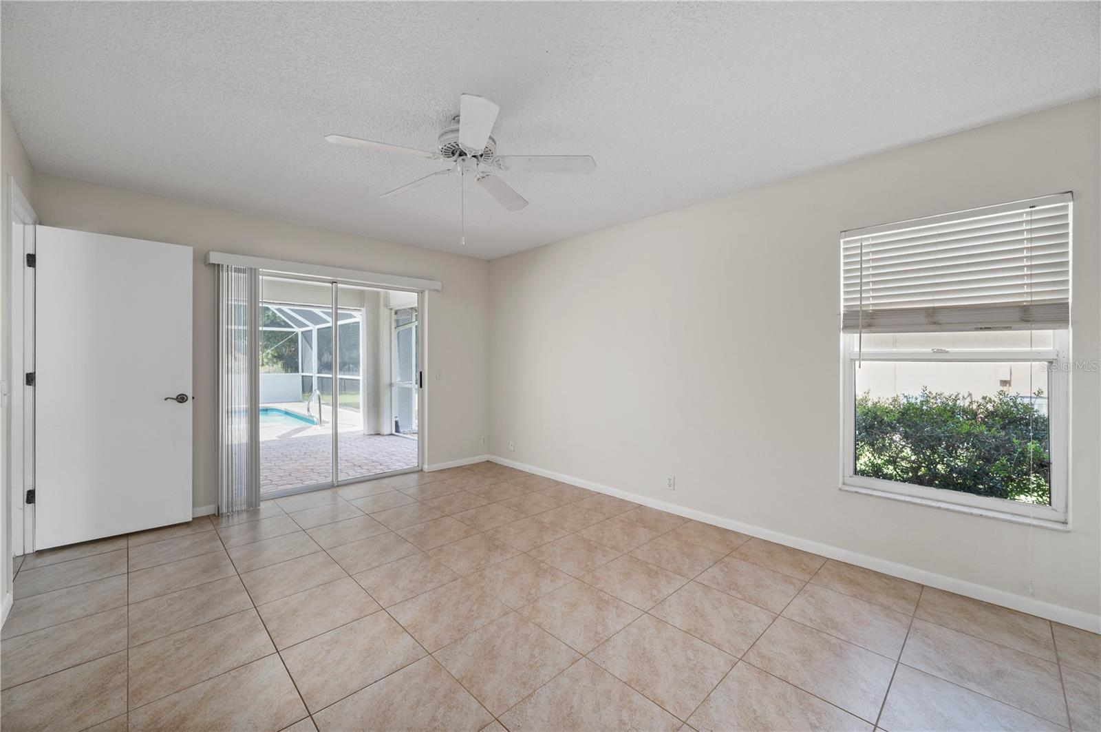 27055 Chile Dr Property Photo 10