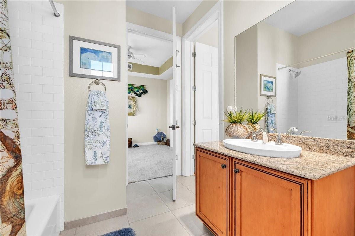 8560 Amberjack Cir #301 Property Photo 31