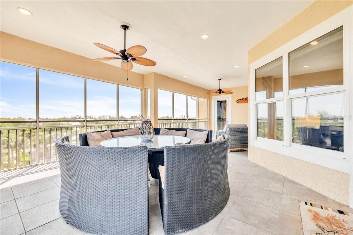 8560 Amberjack Cir #301 Property Photo 38