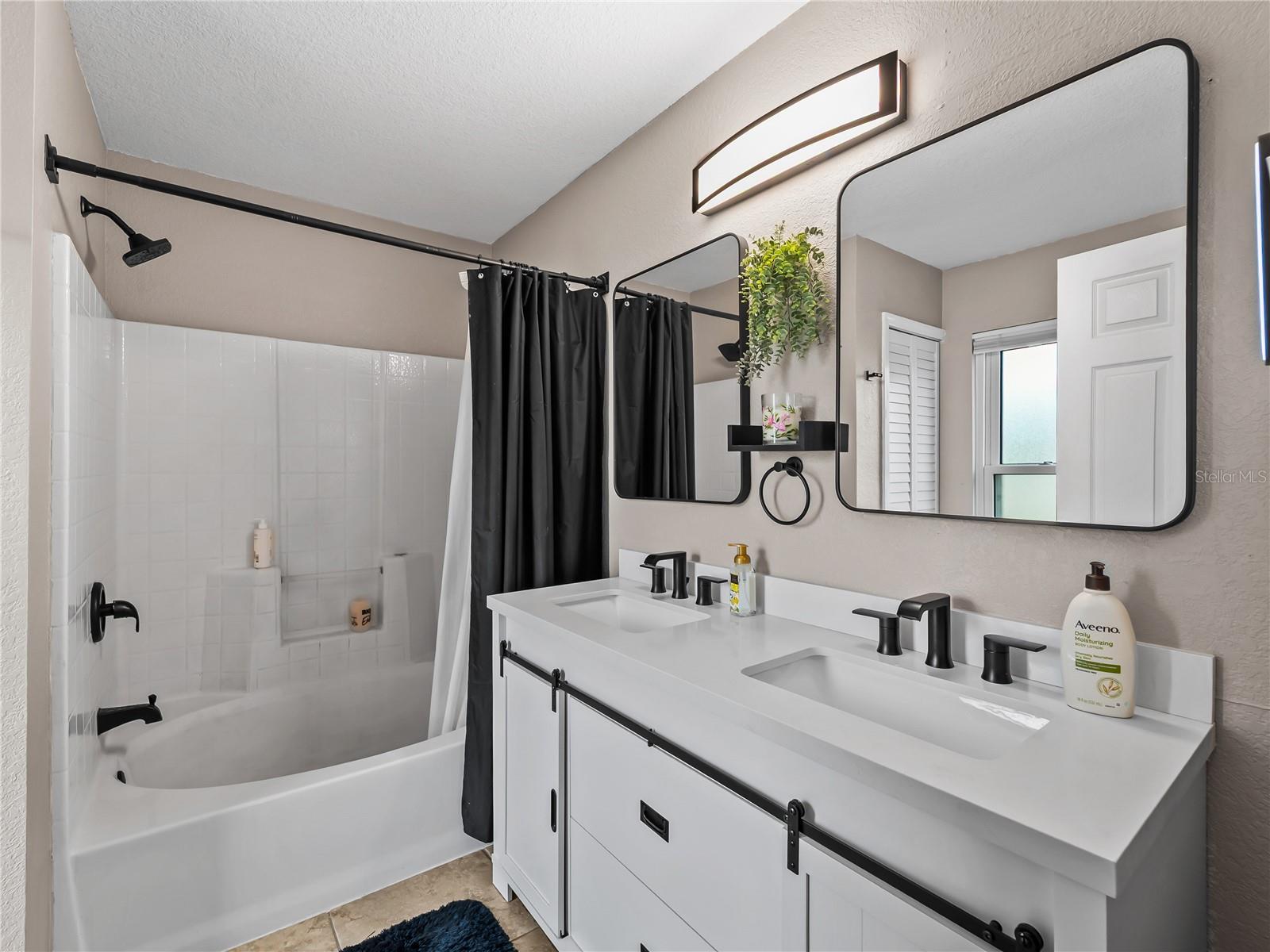 1729 Milan St Property Photo 38