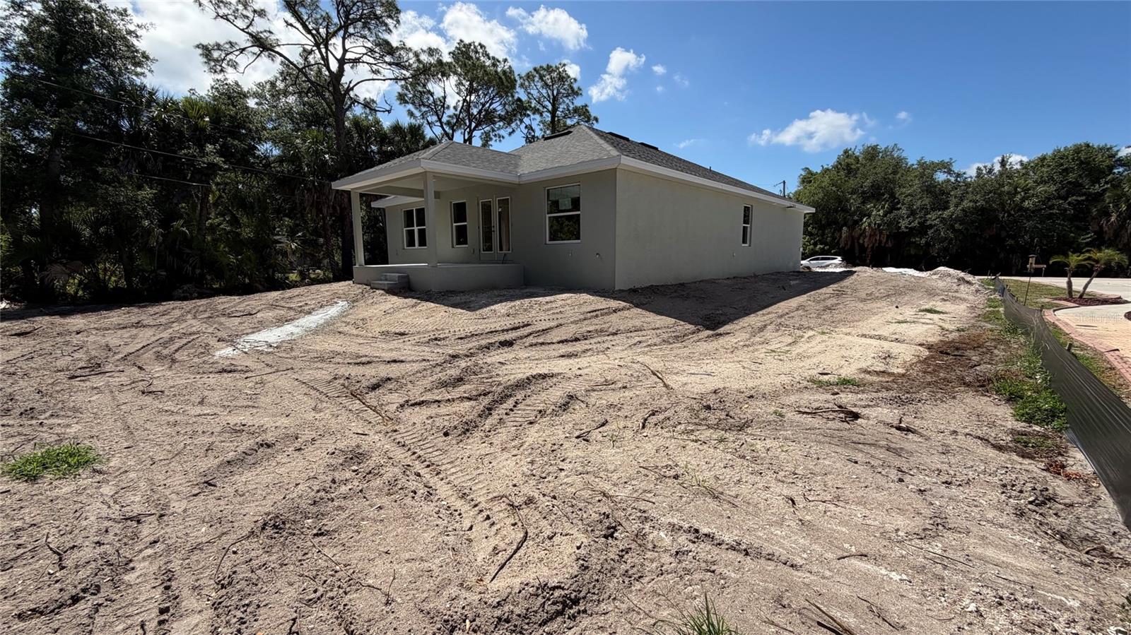17492 Quincy Ave Property Photo 4