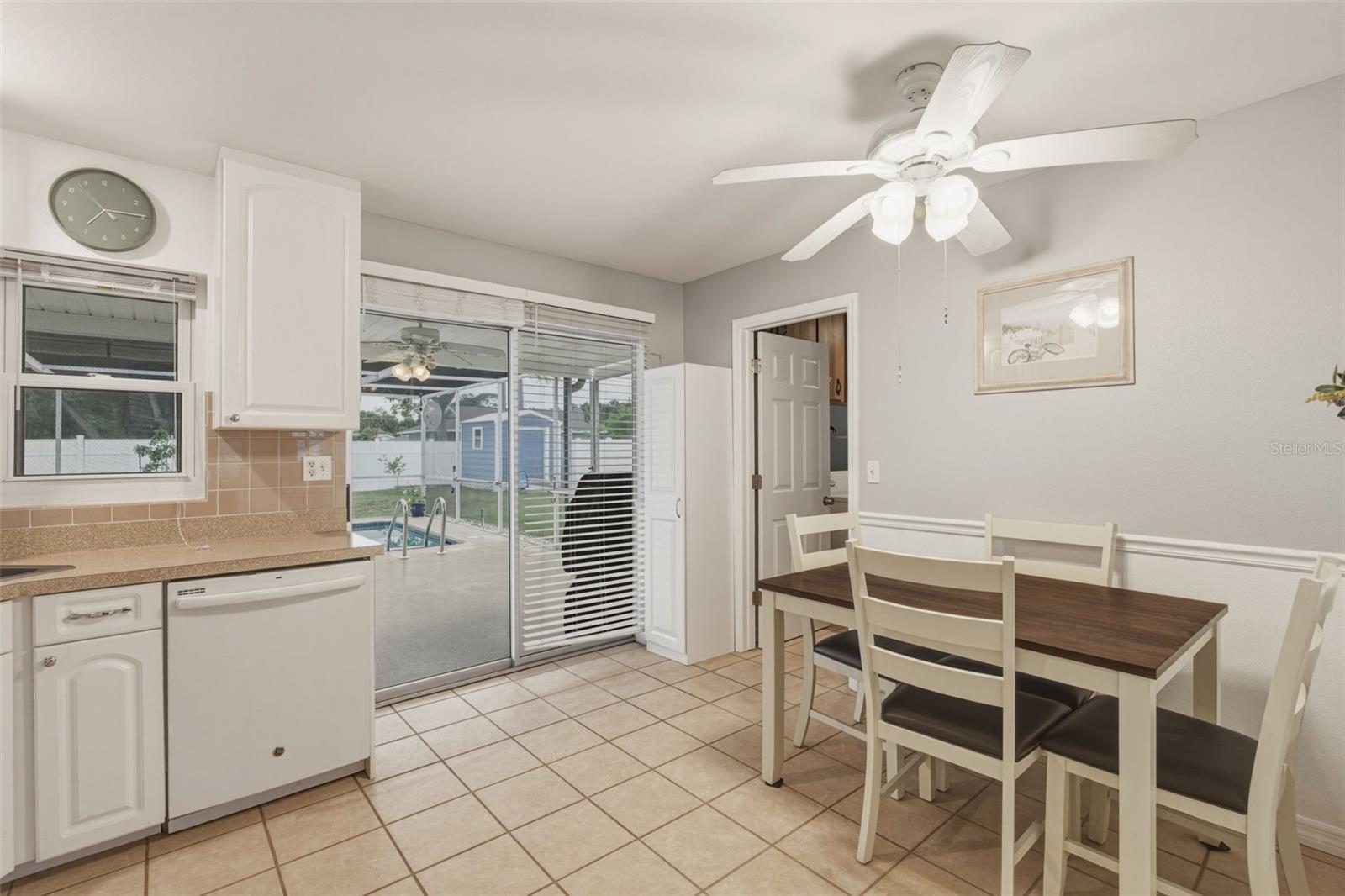 342 Aurora St Property Photo 15