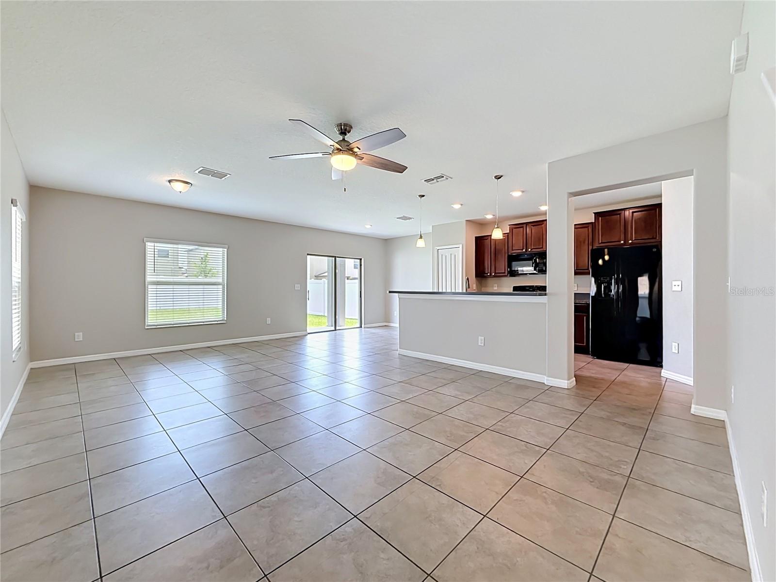 7405 Evening Primrose Ct Property Photo 10