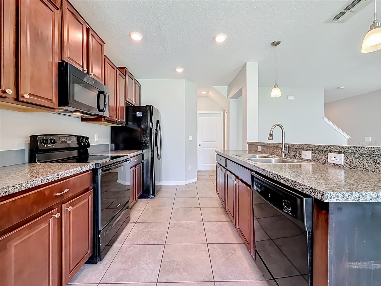 7405 Evening Primrose Ct Property Photo 15