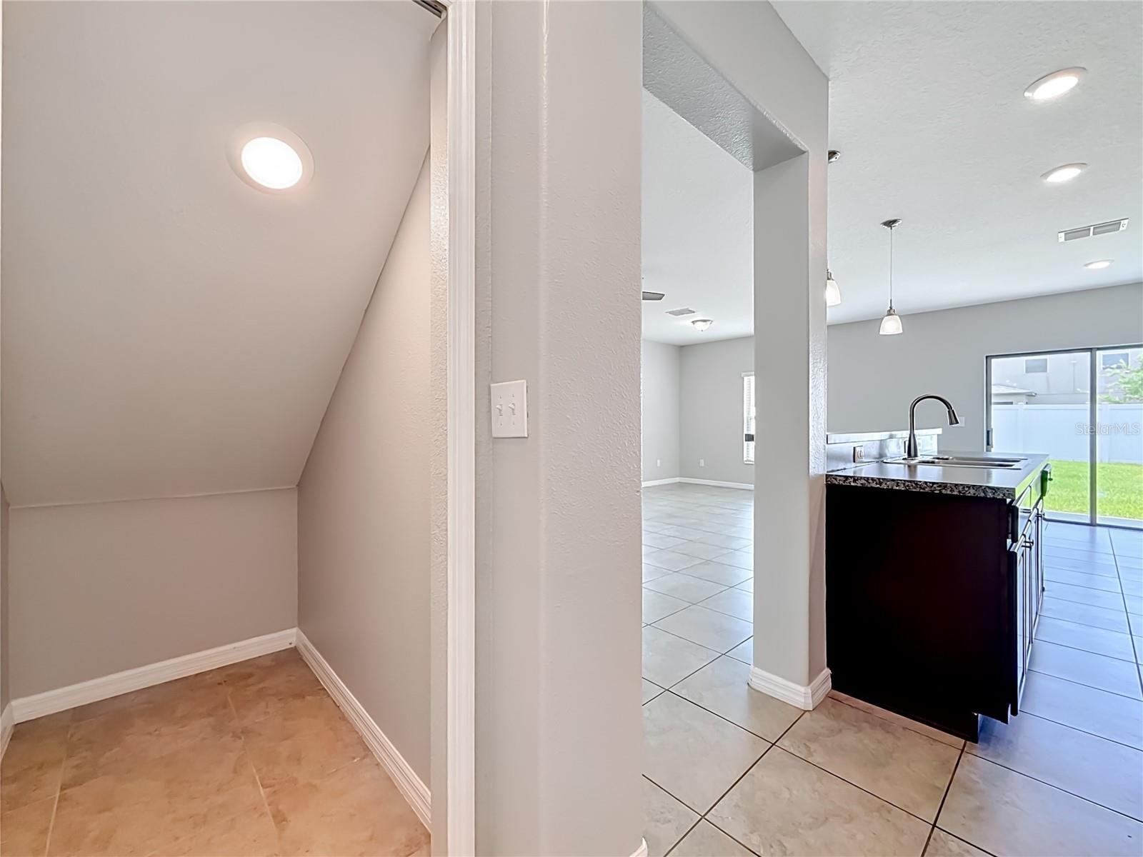 7405 Evening Primrose Ct Property Photo 20
