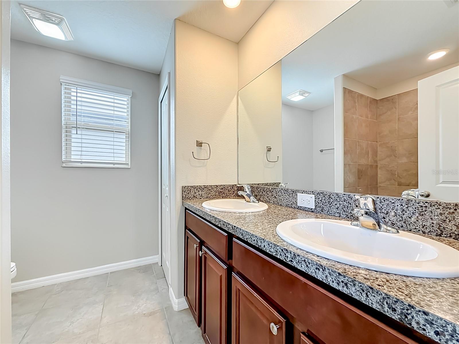 7405 Evening Primrose Ct Property Photo 32