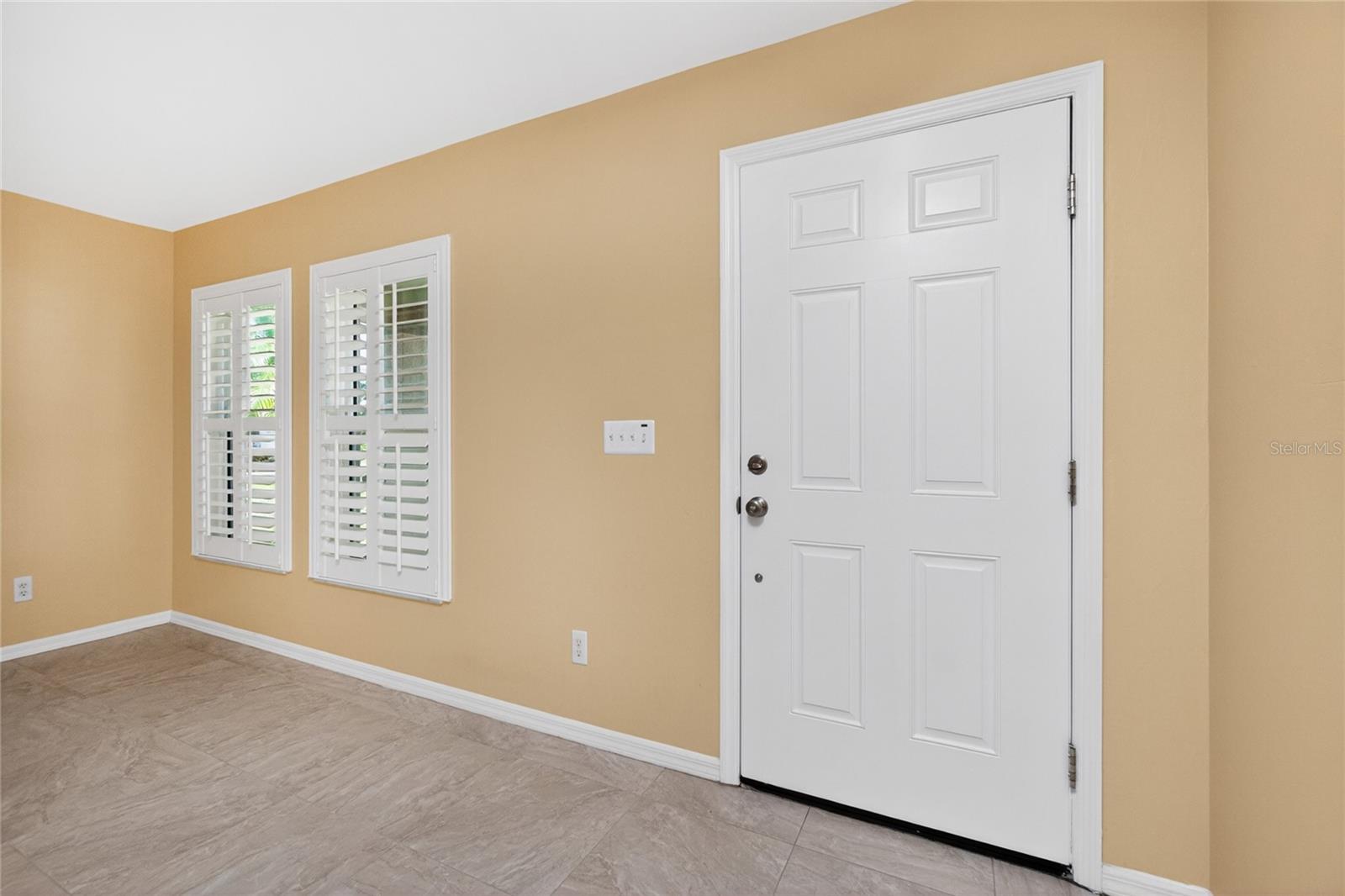 17200 Nile Ct Property Photo 5
