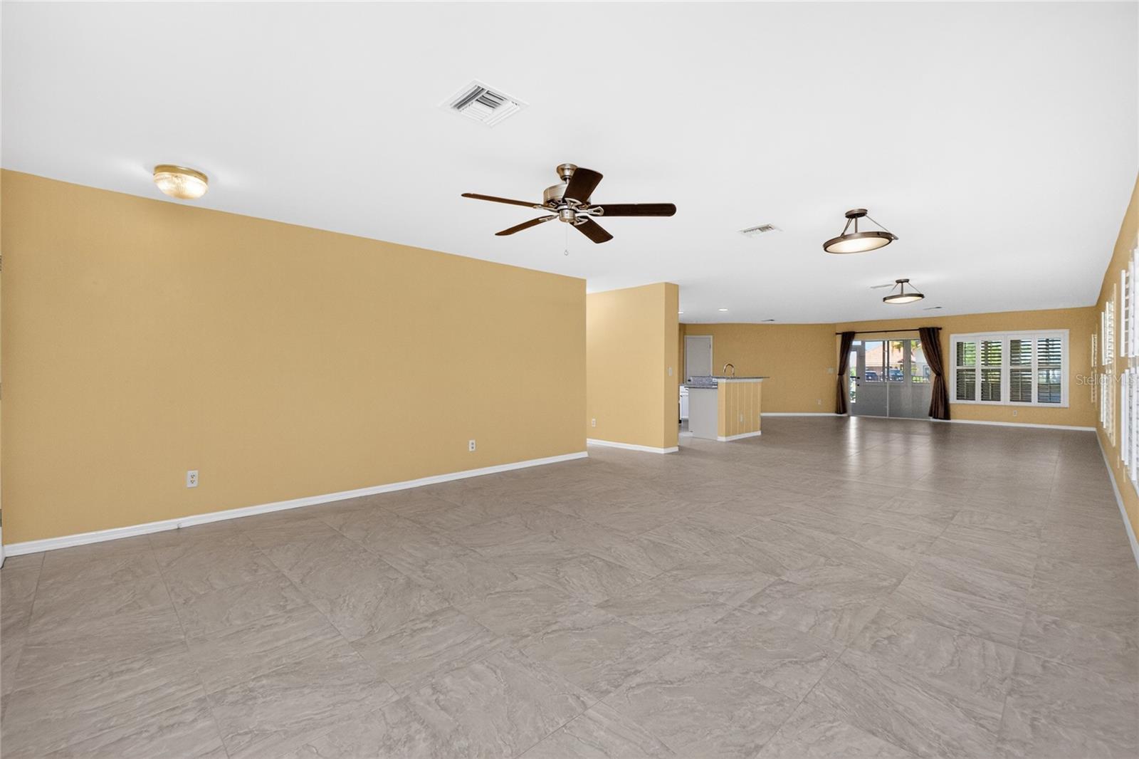 17200 Nile Ct Property Photo 9