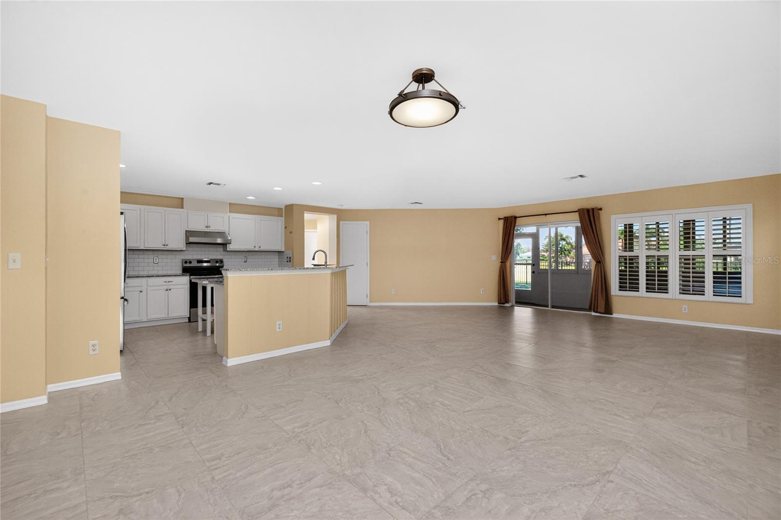 17200 Nile Ct Property Photo 11