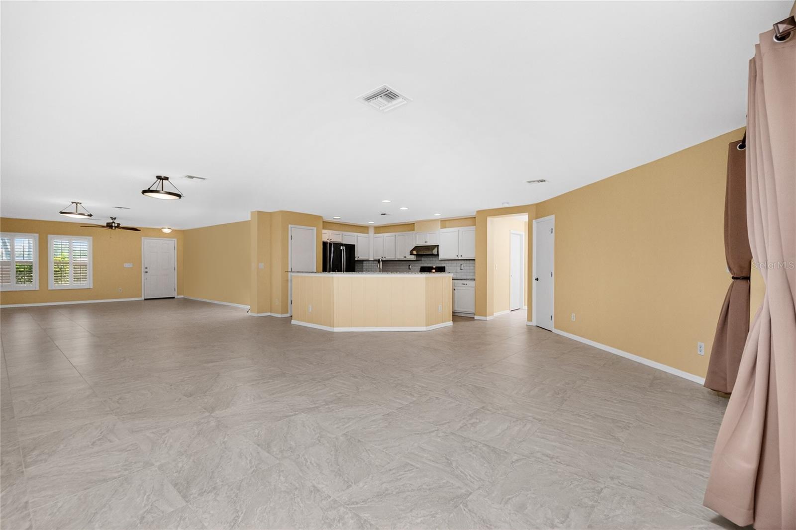17200 Nile Ct Property Photo 14