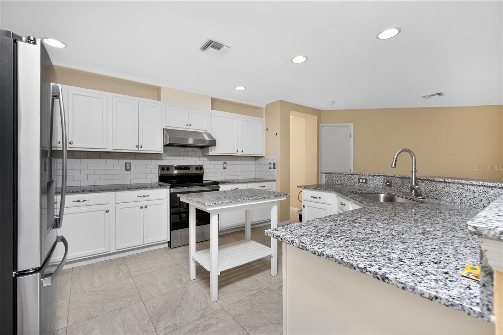 17200 Nile Ct Property Photo 16