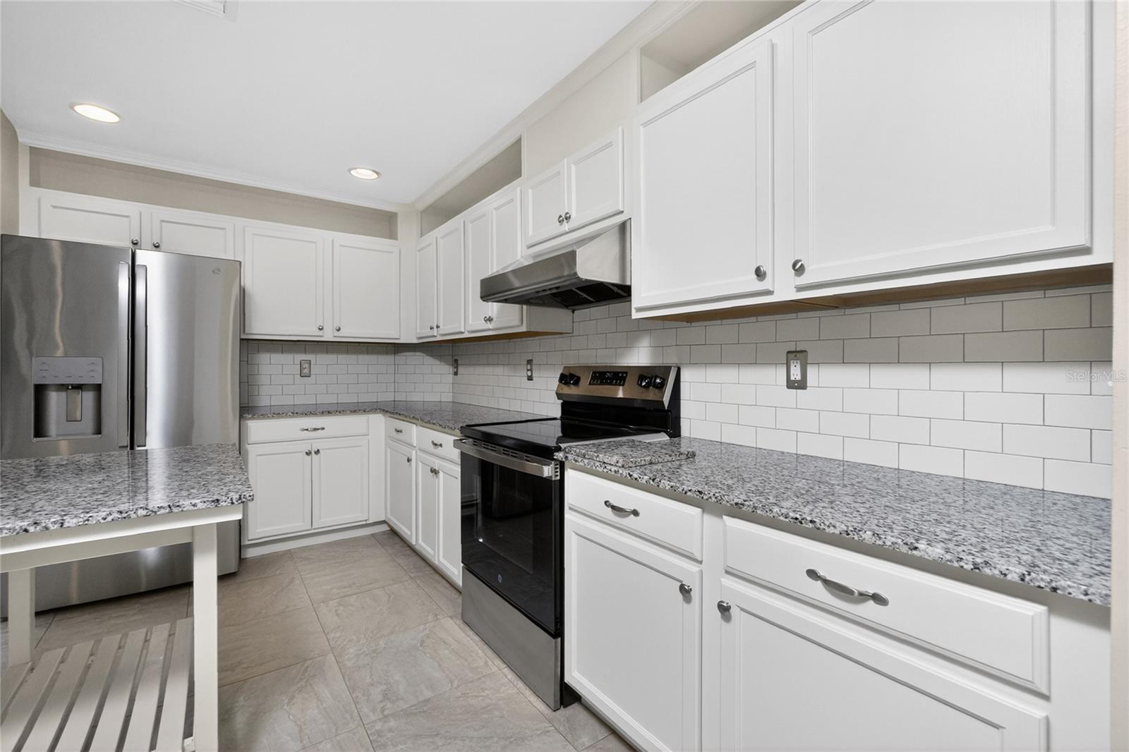 17200 Nile Ct Property Photo 17