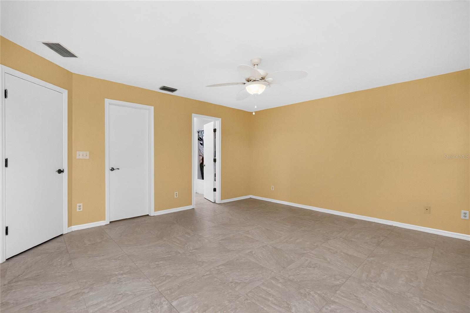17200 Nile Ct Property Photo 28