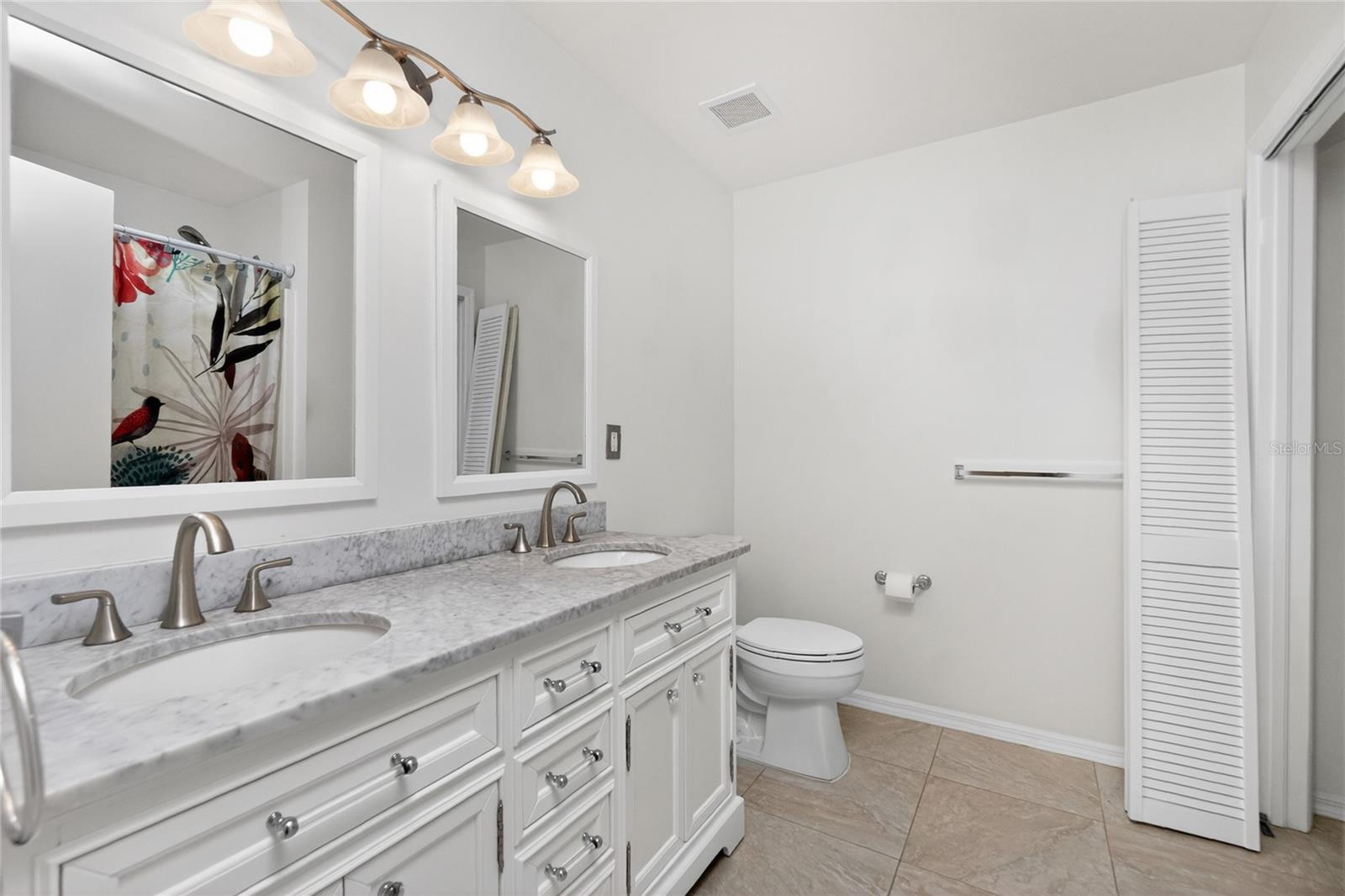 17200 Nile Ct Property Photo 32