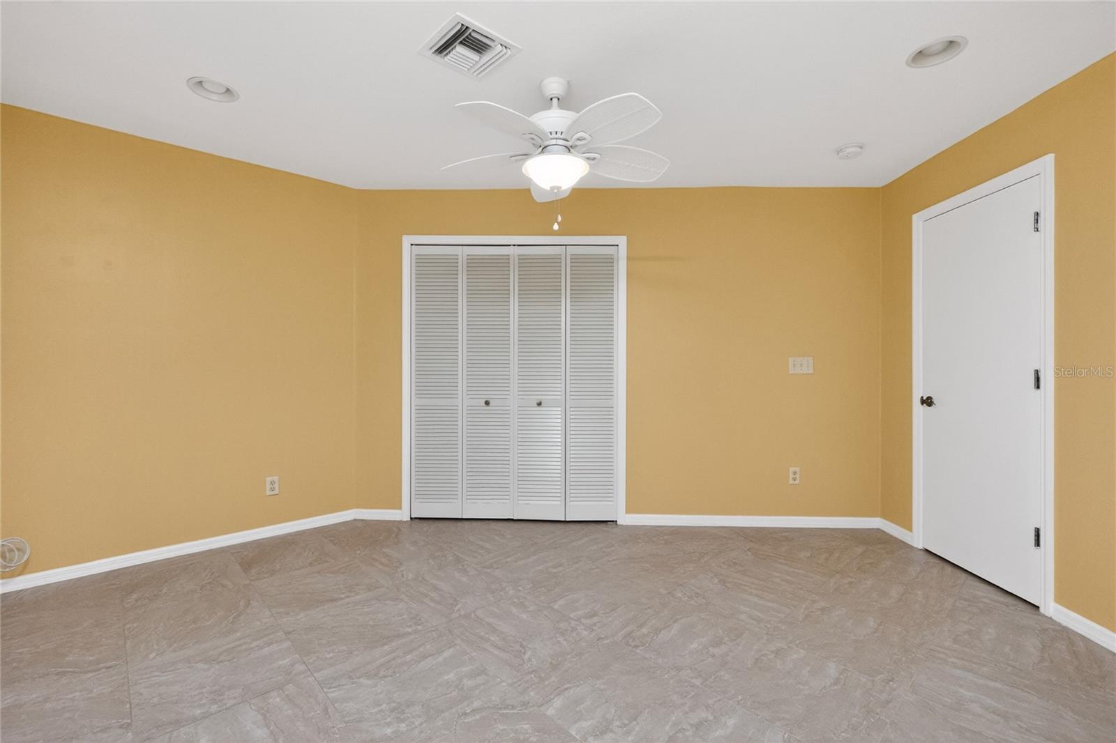 17200 Nile Ct Property Photo 36
