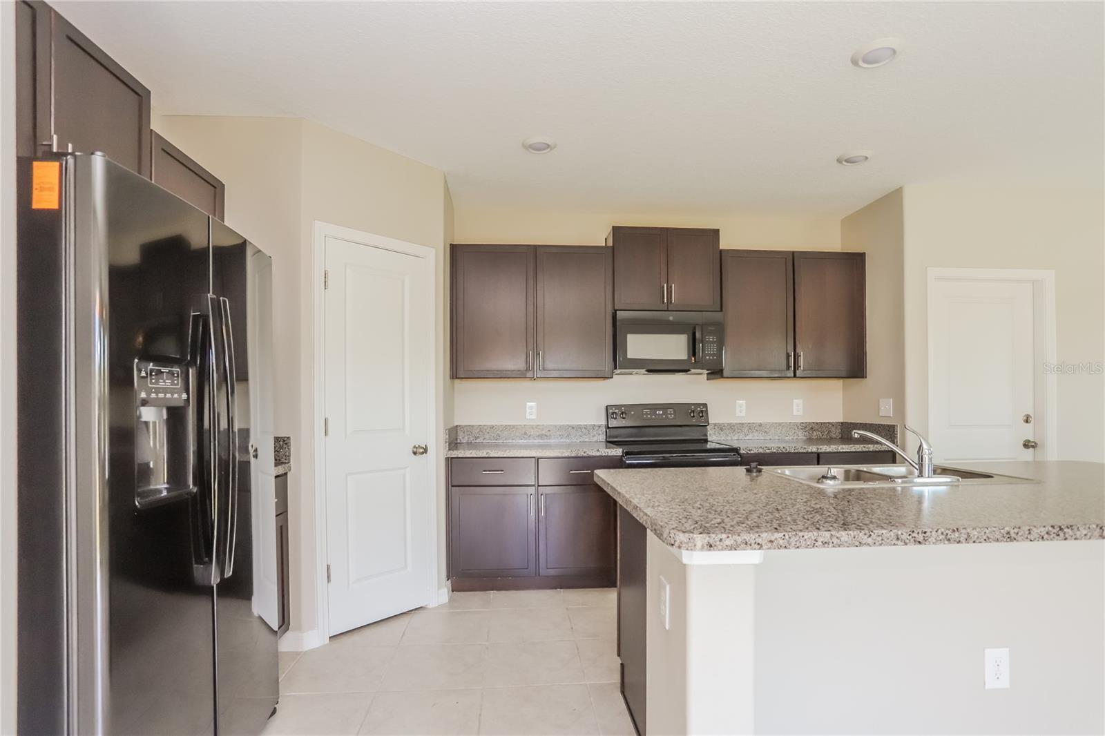 15519 Wicked Strong St Property Photo 4