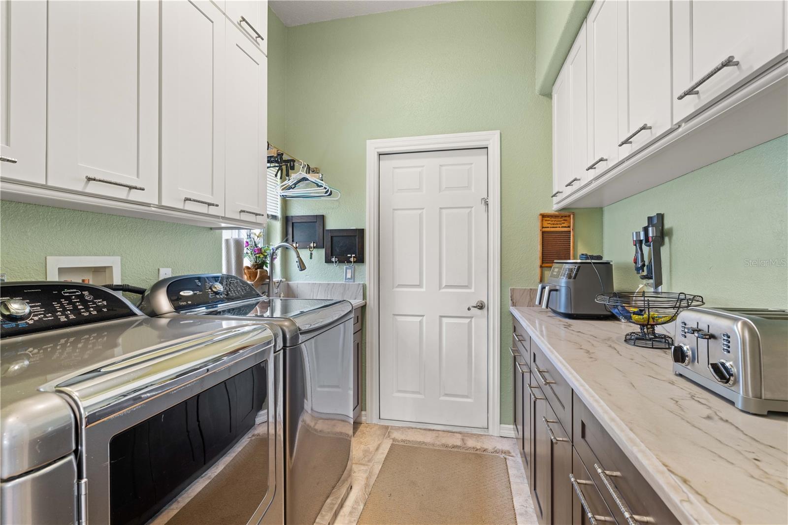 10309 Windsong Rd Property Photo 54