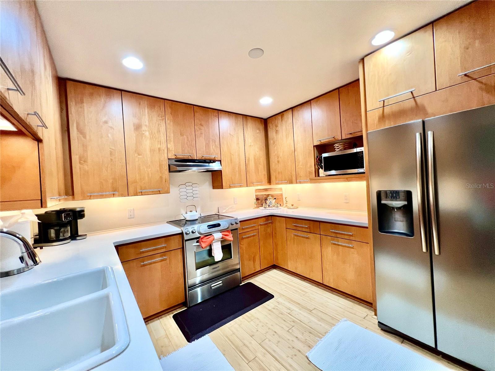 3220 Southshore Dr #23c Property Photo 21
