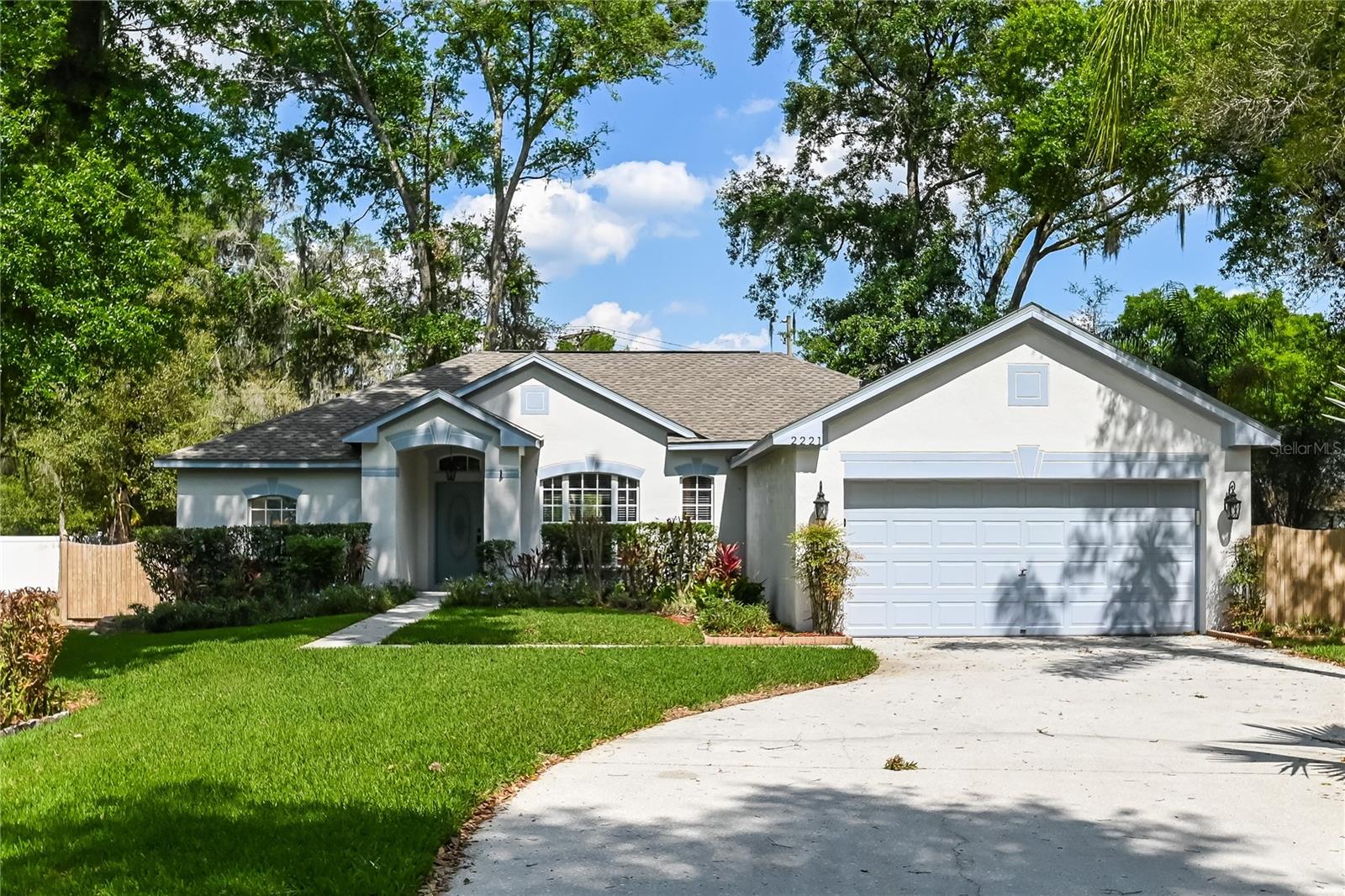 2221 MOUNTAIN MEADOW WAY