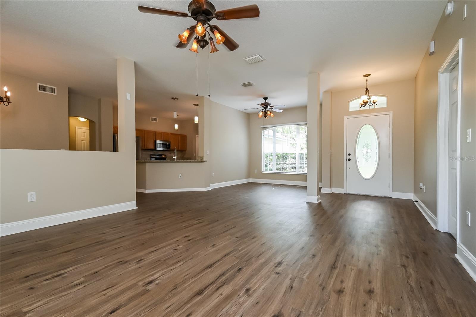 2221 Mountain Meadow Way Property Photo 2