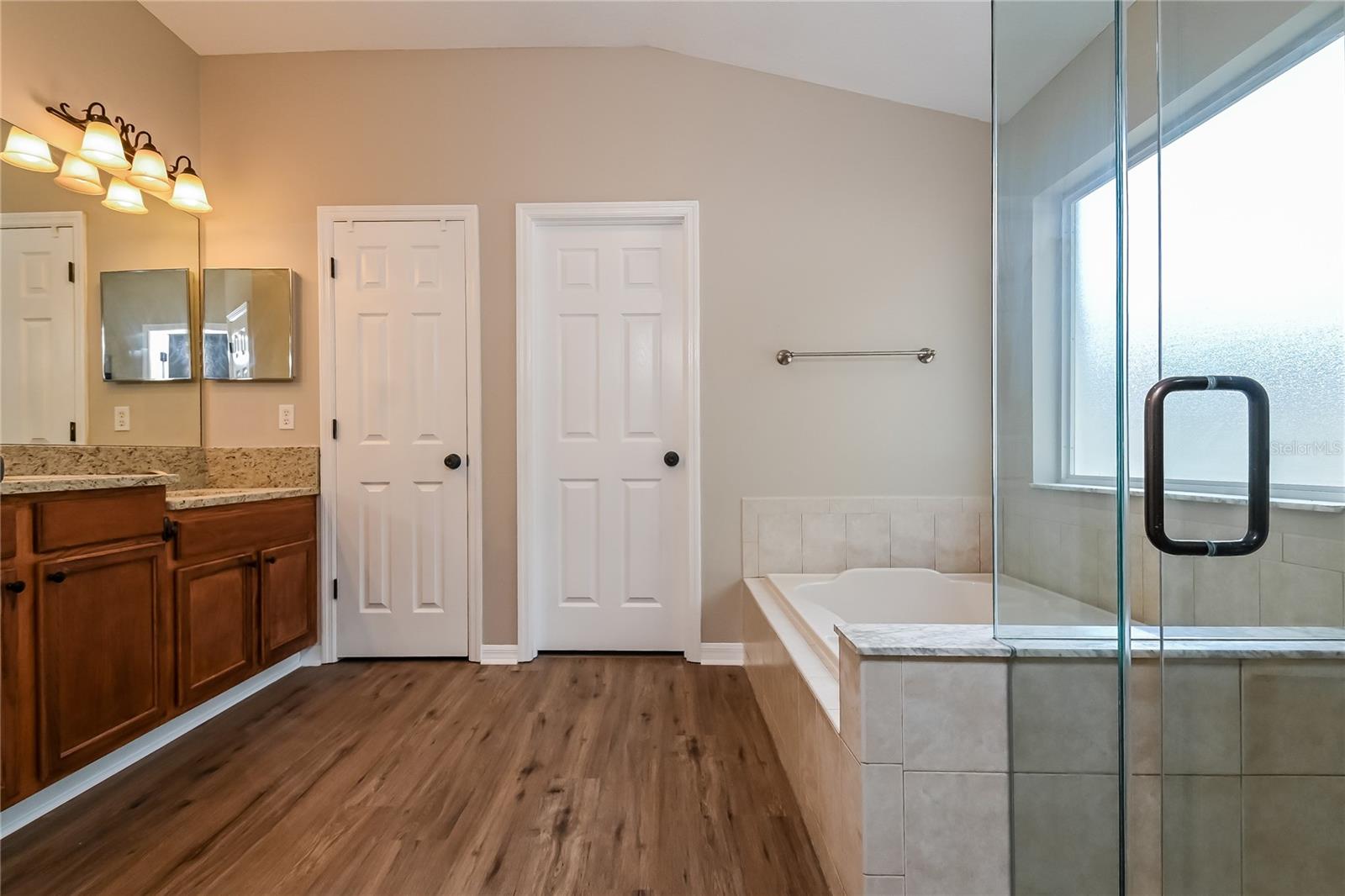 2221 Mountain Meadow Way Property Photo 5