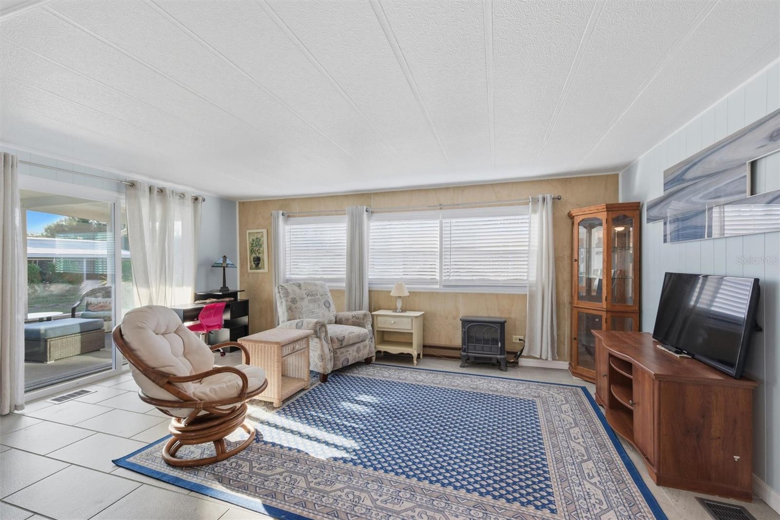 24437 Harborview Rd #5 Property Photo 11