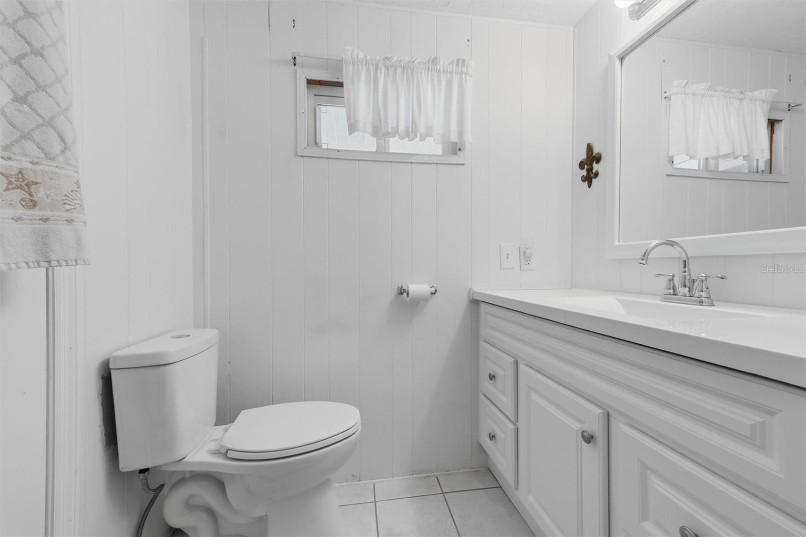 24437 Harborview Rd #5 Property Photo 32