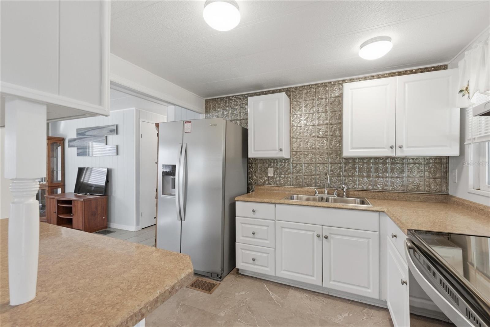 24437 Harborview Rd #5 Property Photo 57