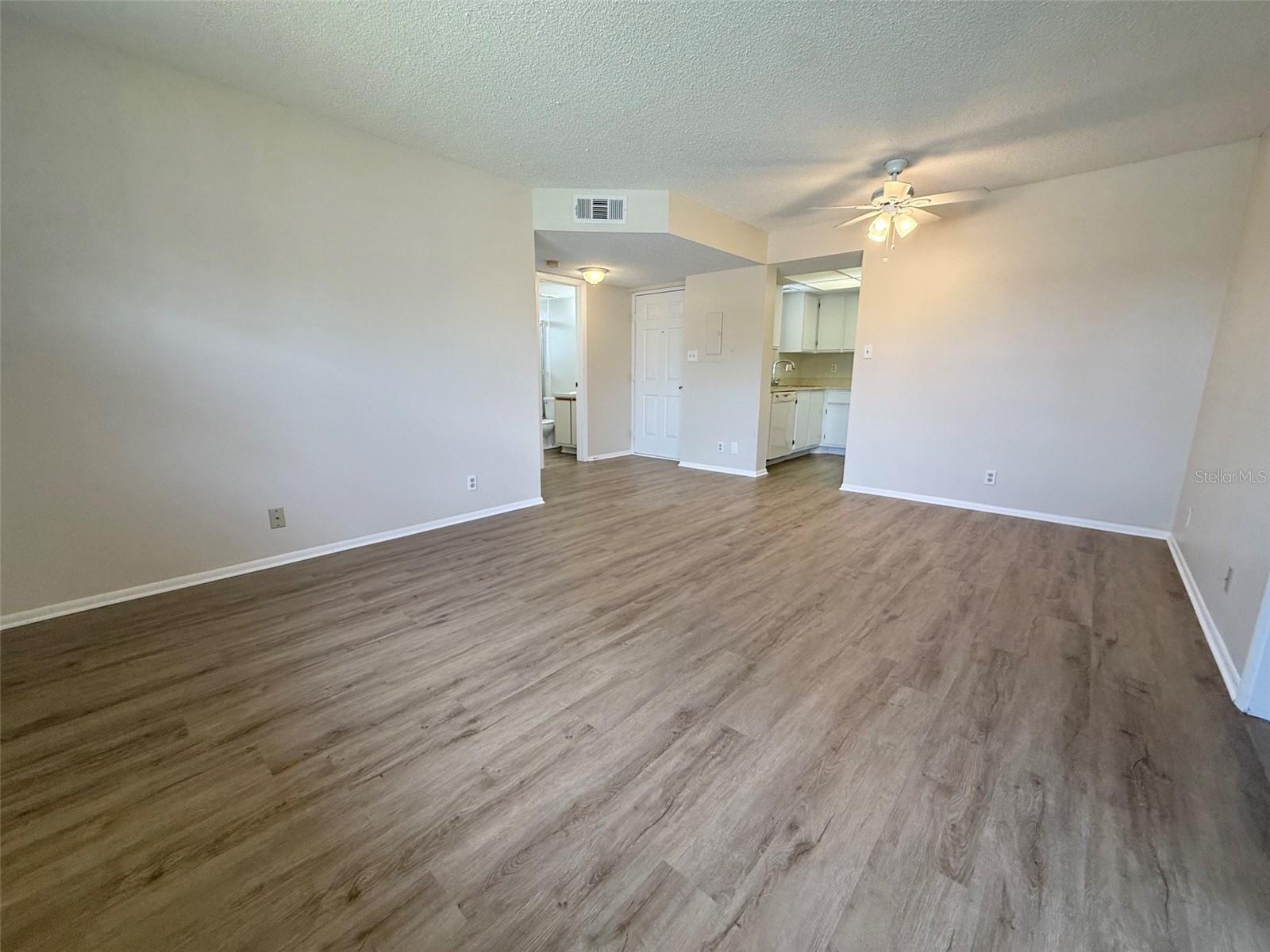 19505 Quesada Ave #kk204 Property Photo 8