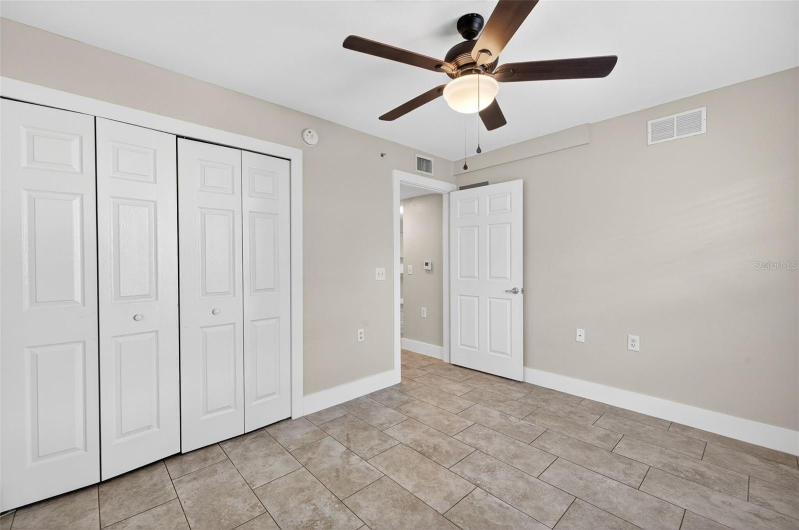 4910 Cougar Ct N #103 Property Photo 22