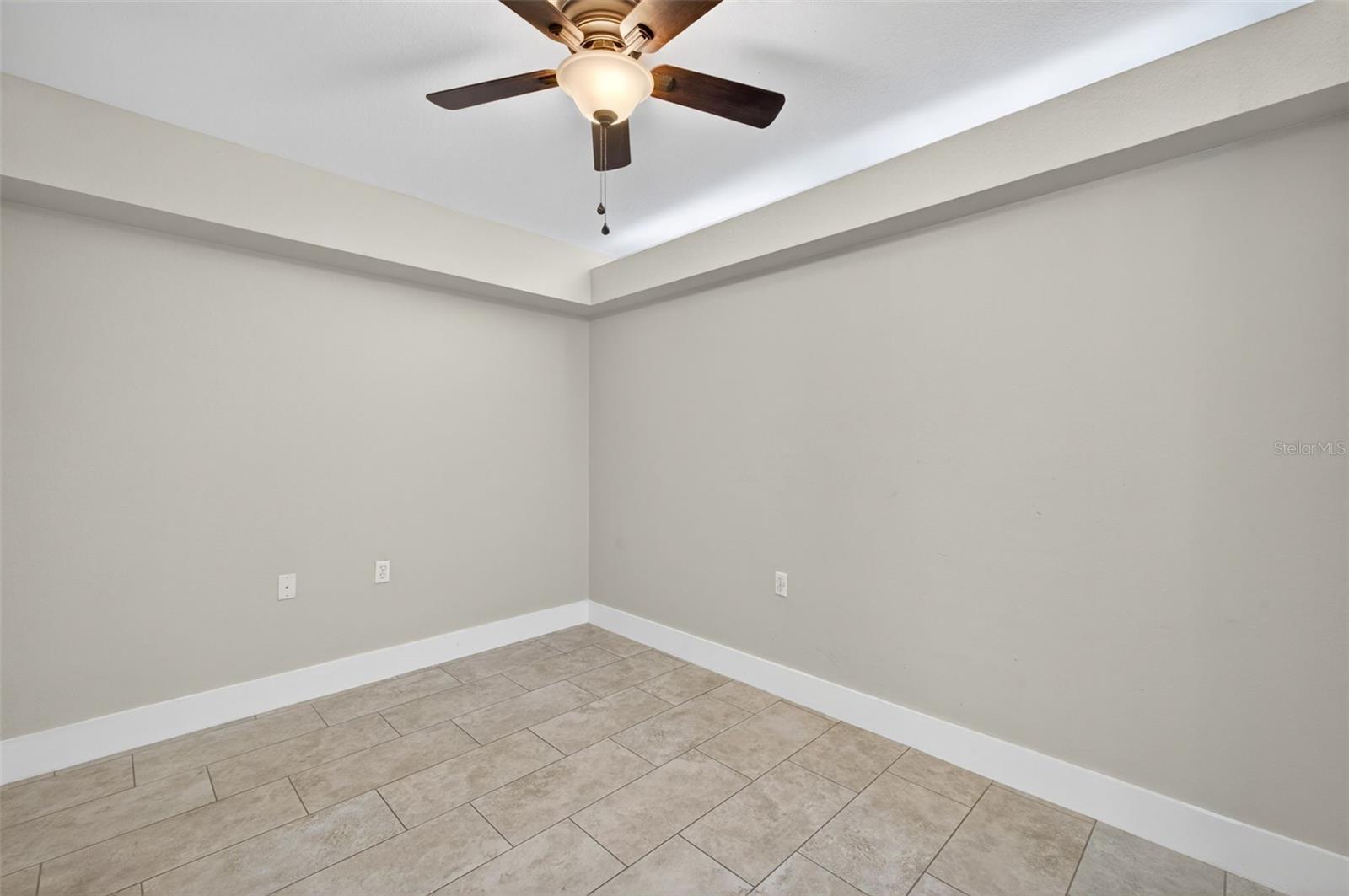 4910 Cougar Ct N #103 Property Photo 24