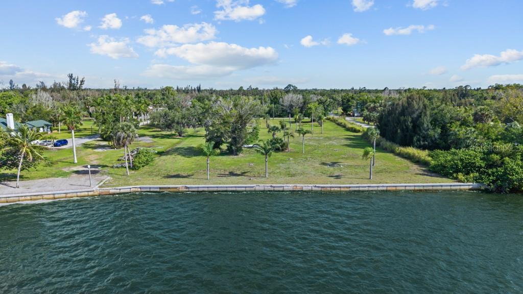 26014 Shore Dr Property Photo 7