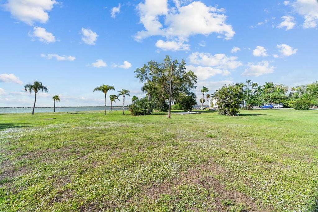 26014 Shore Dr Property Photo 27