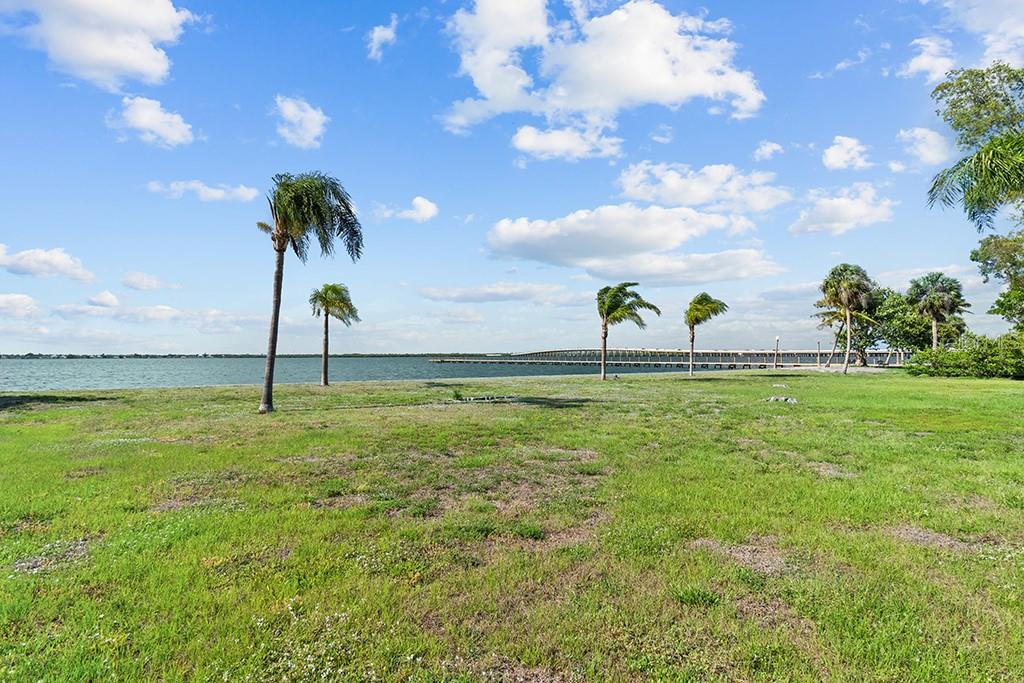 26014 Shore Dr Property Photo 28
