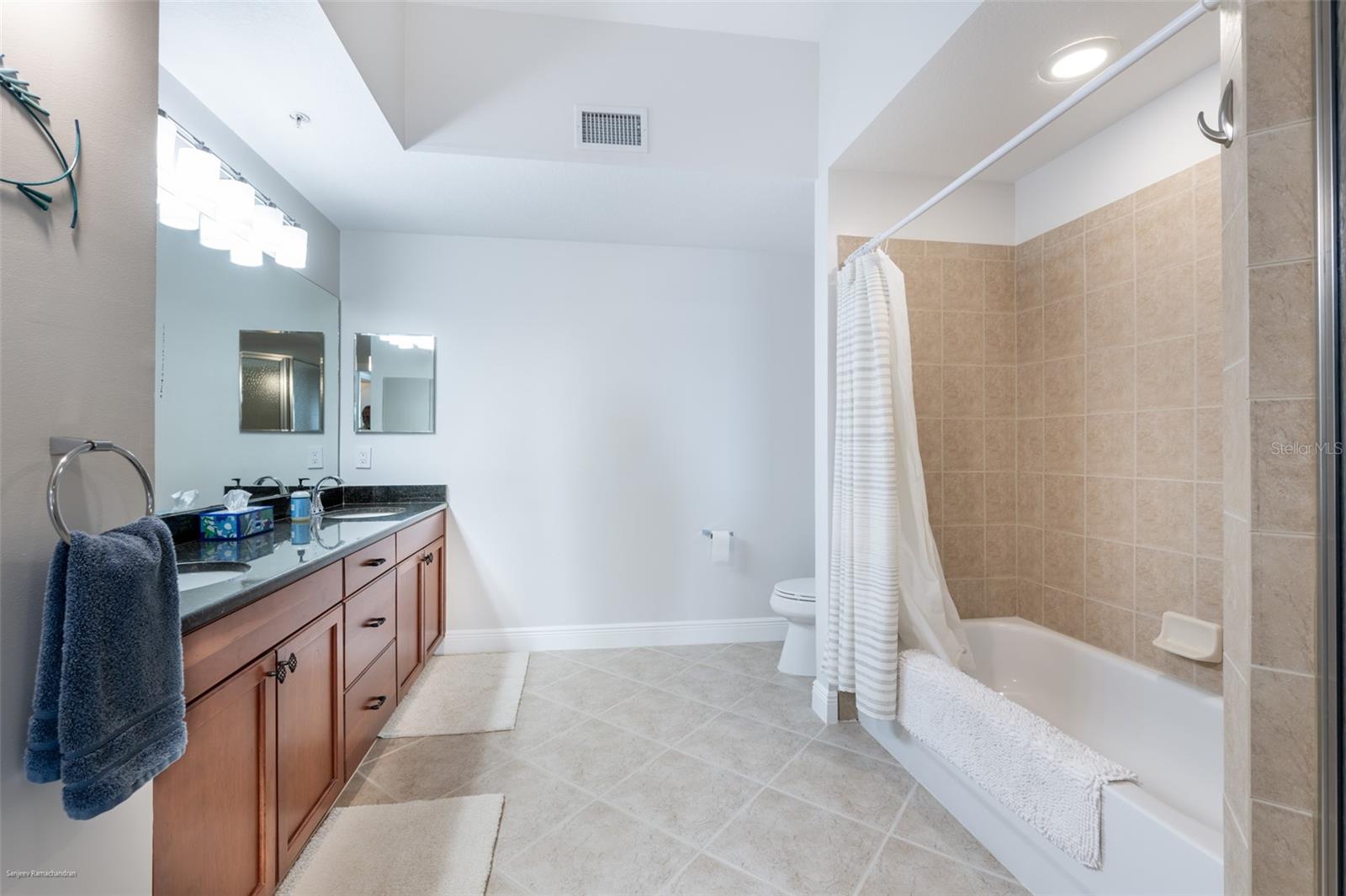 5116 Melbourne St #b303 Property Photo 28