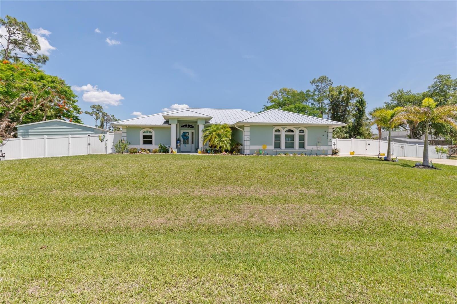 1636 Glenan Rd Property Photo 50