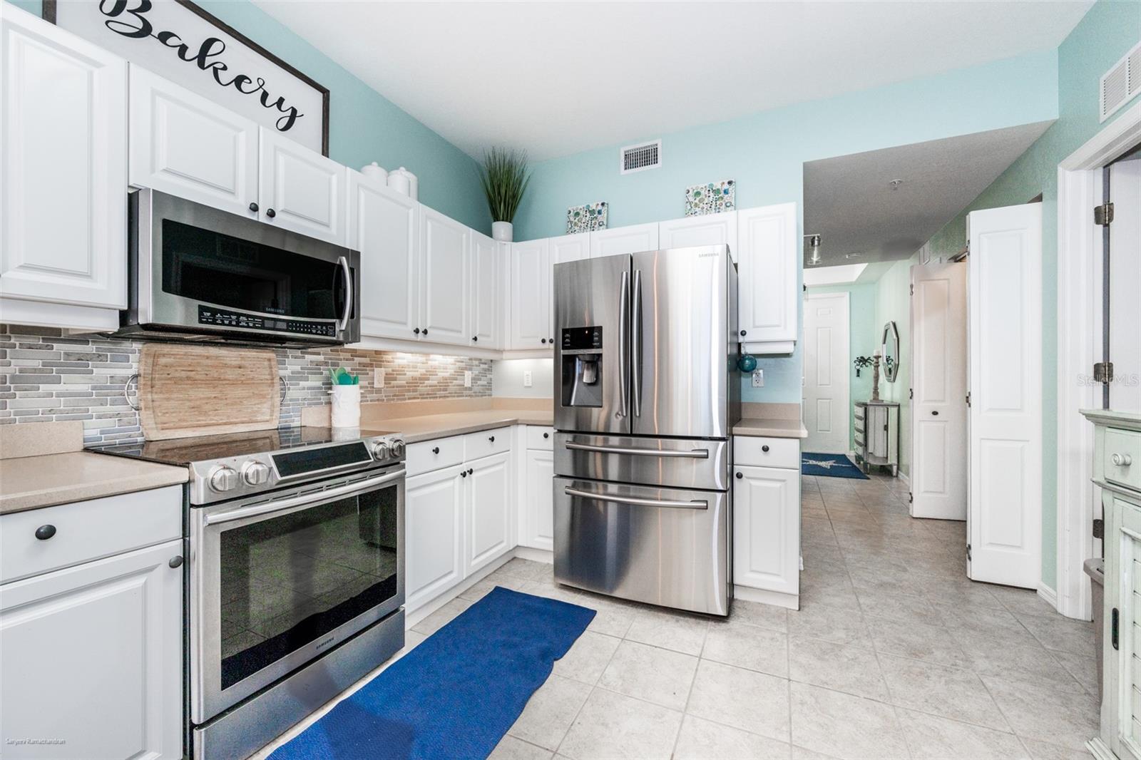 5125 Melbourne St #e201 Property Photo 12