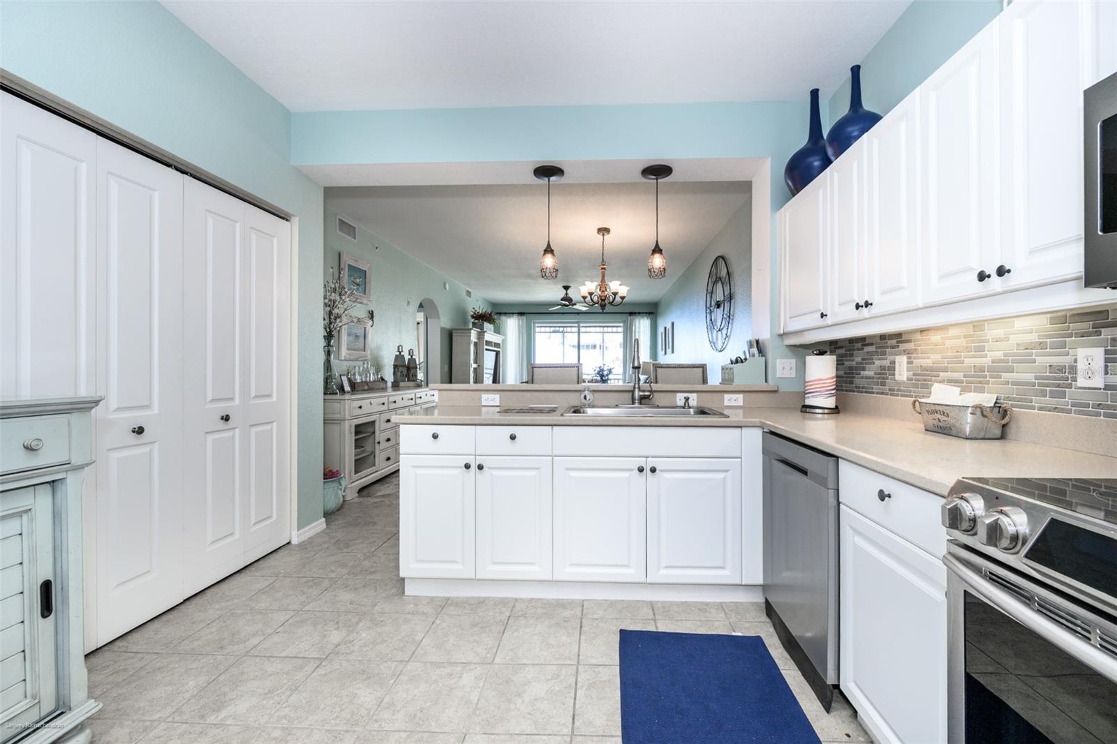 5125 Melbourne St #e201 Property Photo 15