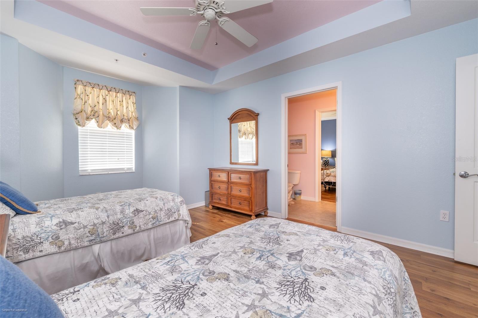 5125 Melbourne St #e201 Property Photo 43