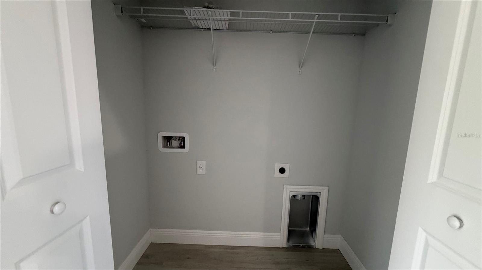 11225 Pendleton Ave Property Photo 12